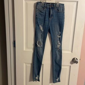 Hollister, curvy, high-rise, super skinny jeans size 24